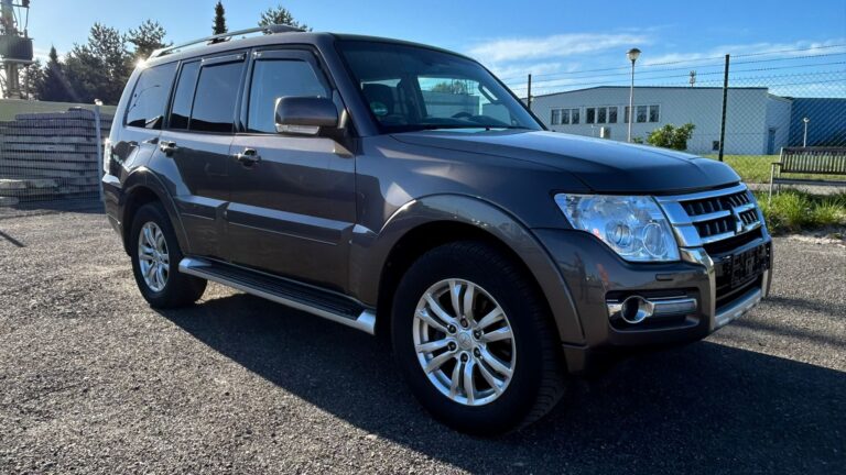  Mitsubishi Pajero IV 2 FACELIFFT 3.2 Di-D 4x4, 7 míst, automat